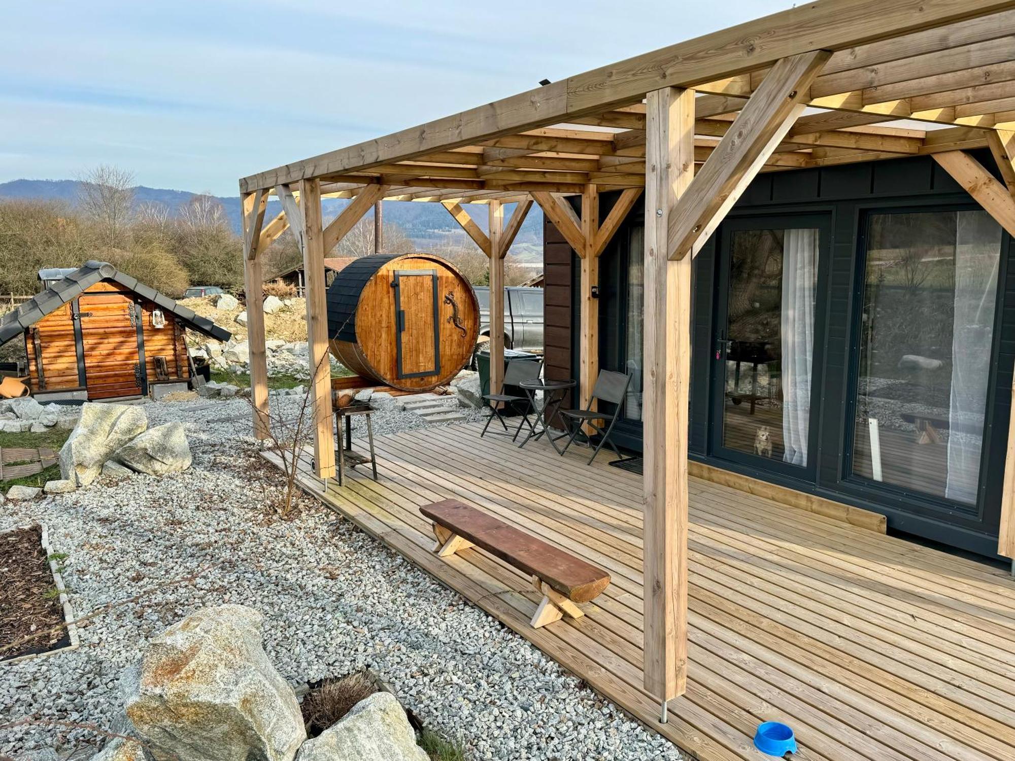 Tiny House With Mountain Views Daire Turany Dış mekan fotoğraf